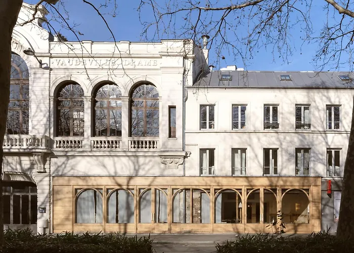 Elysée Montmartre Hotel